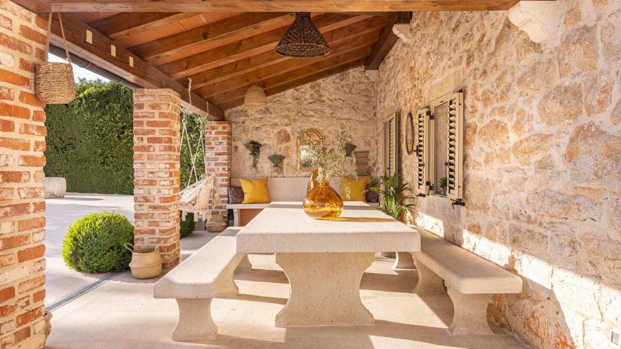 Om Shanti * Porec